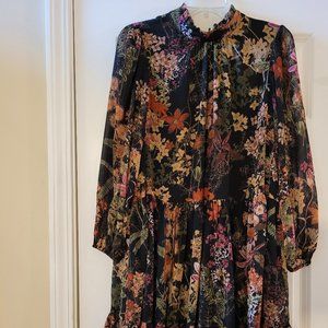 Melonie T Floral Knee Length Dress - Size 8